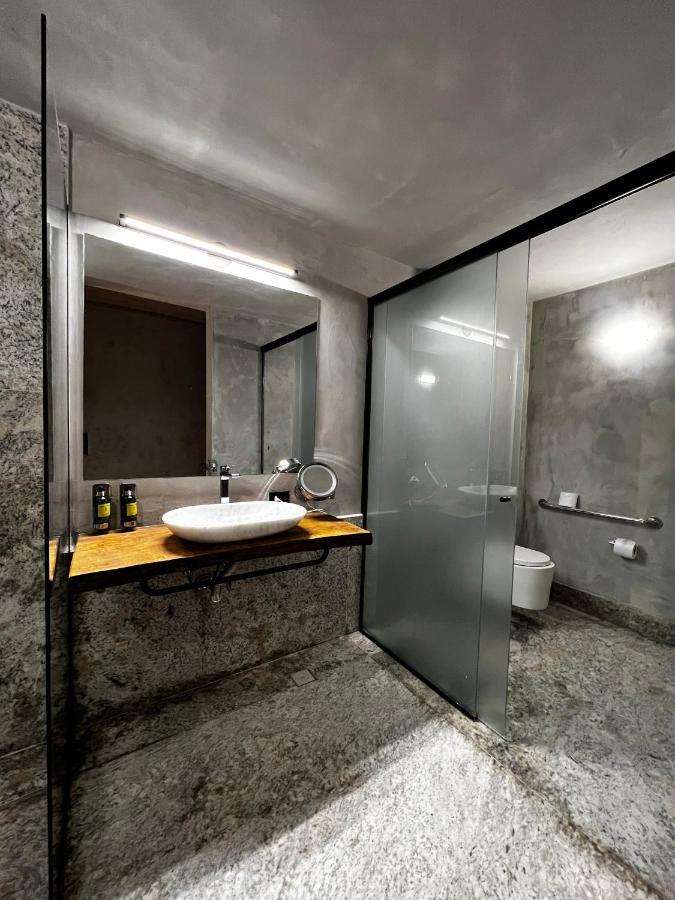 Duke Beach Hotel Маресиас Екстериор снимка
