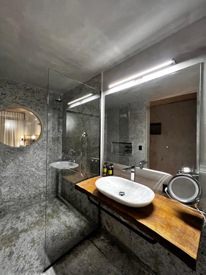 Duke Beach Hotel Маресиас Екстериор снимка