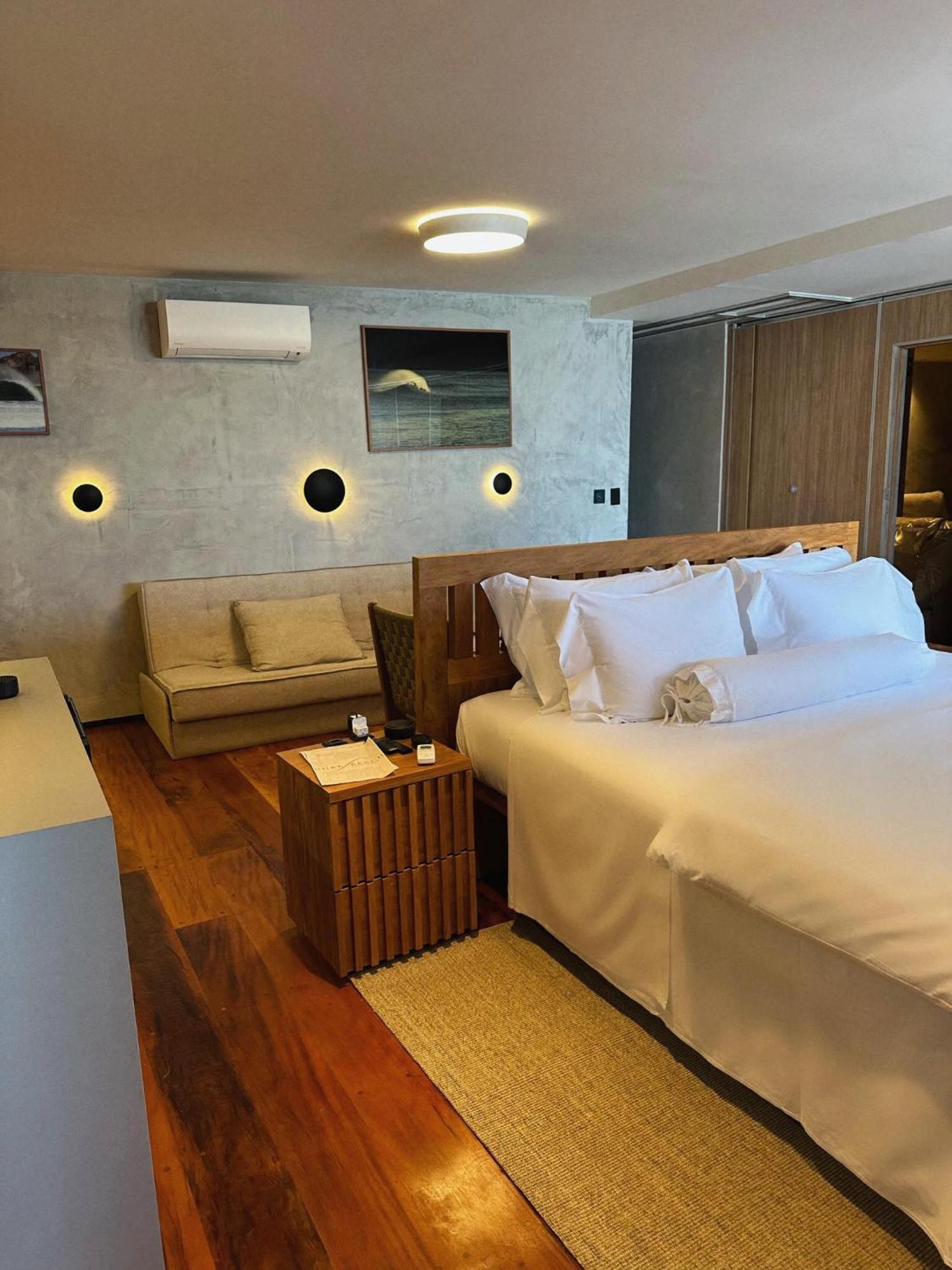Duke Beach Hotel Маресиас Екстериор снимка