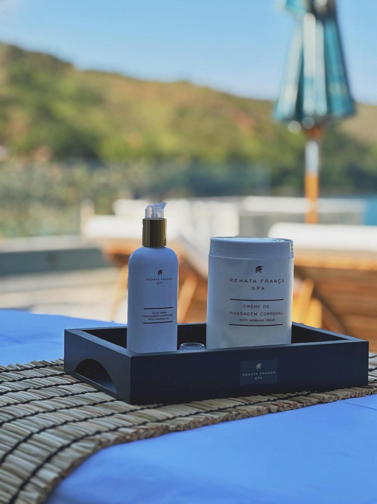Duke Beach Hotel Маресиас Екстериор снимка