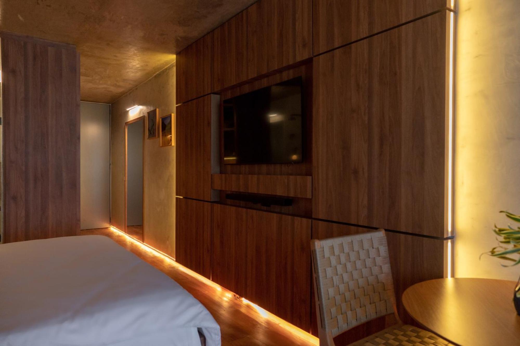 Duke Beach Hotel Маресиас Екстериор снимка