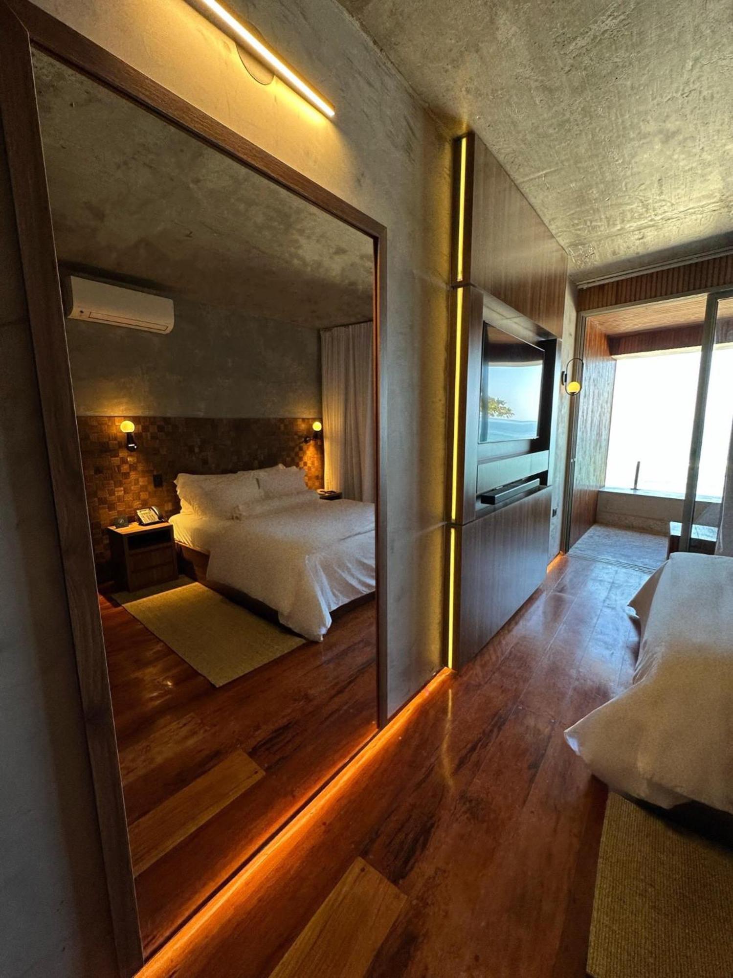 Duke Beach Hotel Маресиас Екстериор снимка