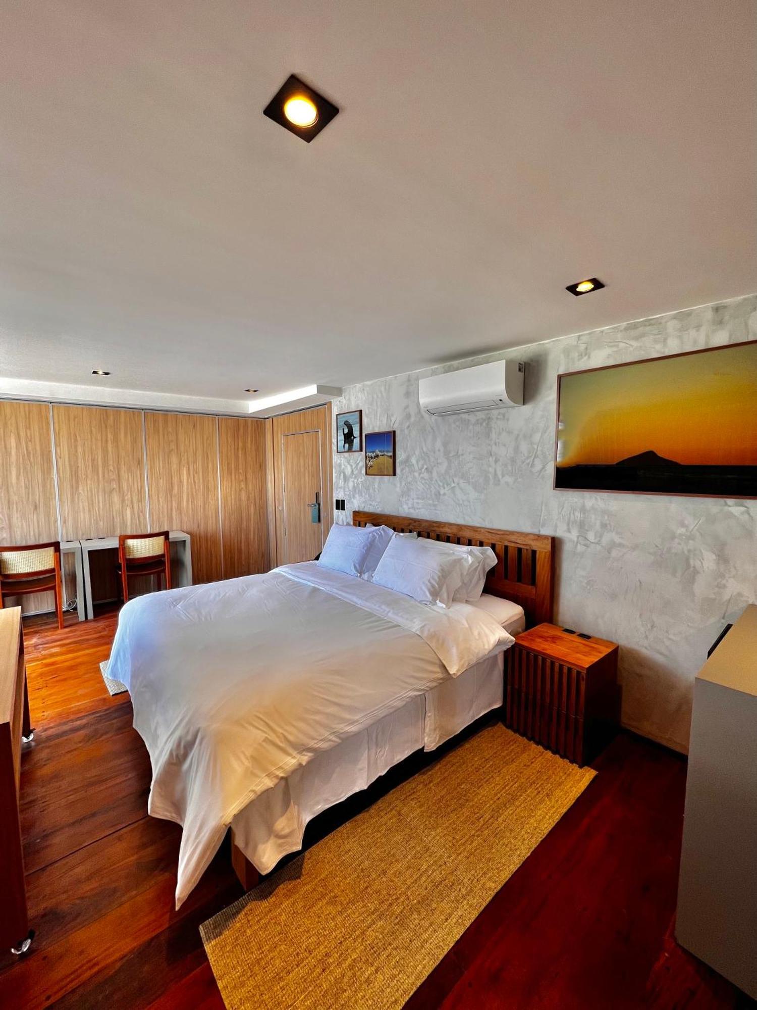 Duke Beach Hotel Маресиас Екстериор снимка