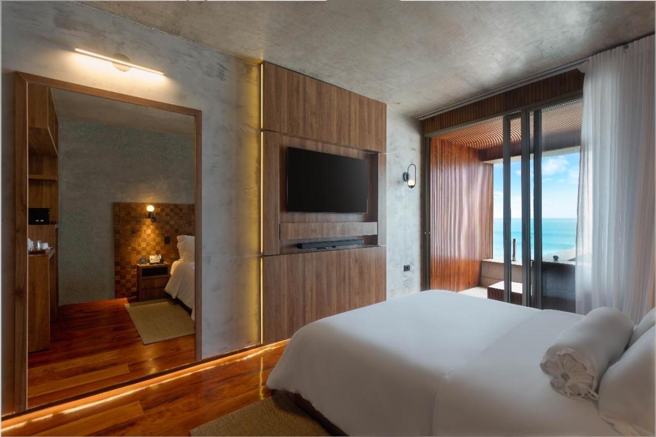Duke Beach Hotel Маресиас Екстериор снимка